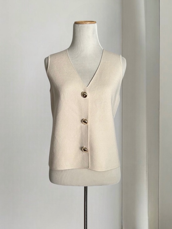 Rachel Zoe Tops - Rachel Zoe Light Cream Sleeveless Button Front Knit Vest Top